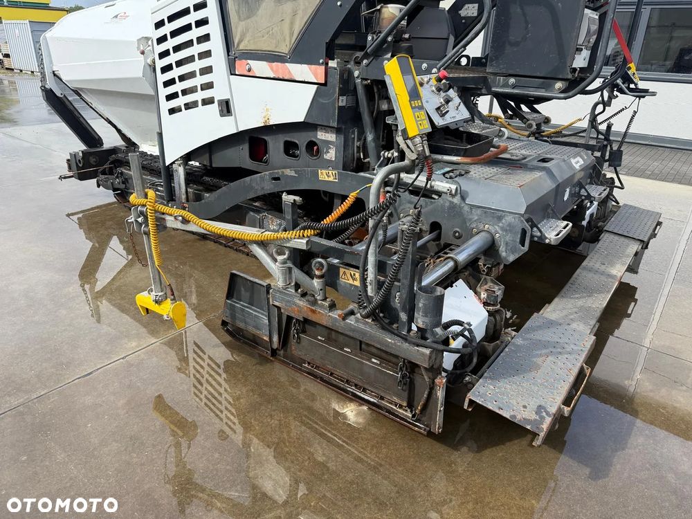 Bomag BF 300 C - 17