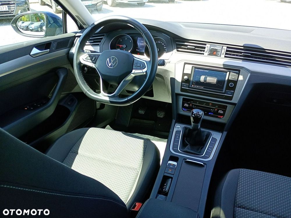 Volkswagen Passat Variant 2.0 TDI EVO Essence - 14