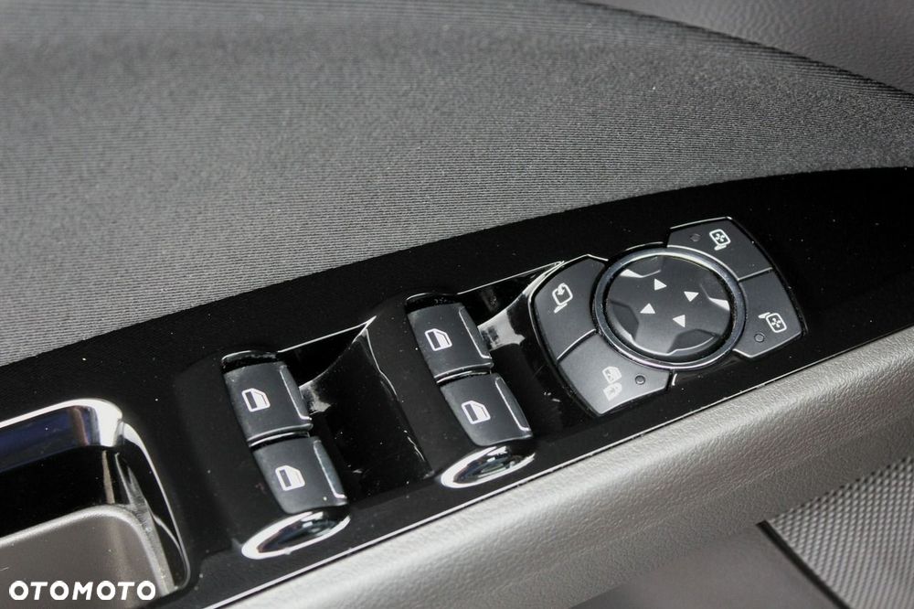 Ford Mondeo - 31