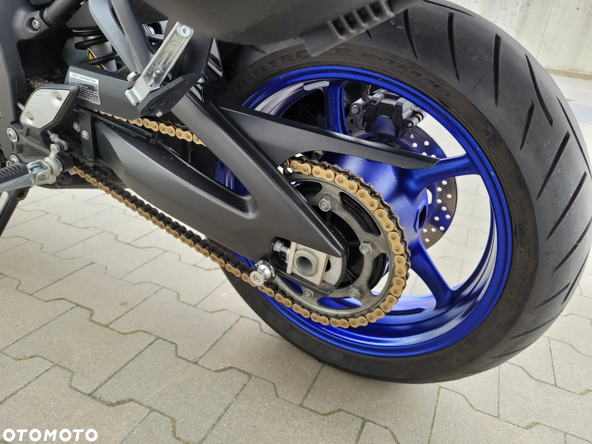 Yamaha FZ8 - 14