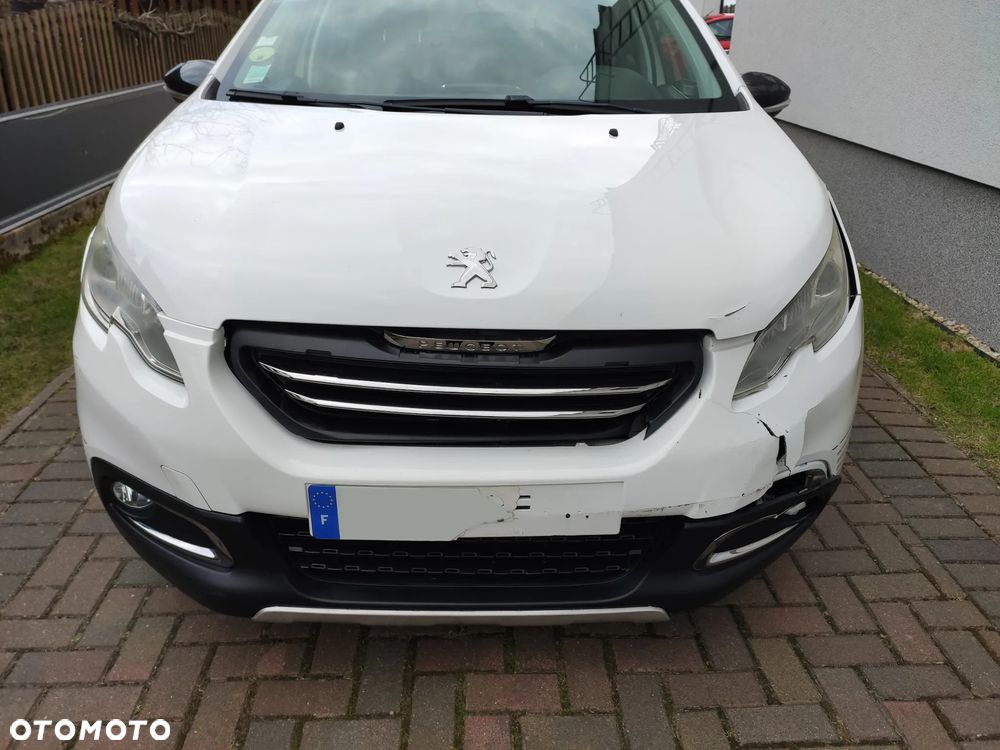 Peugeot 2008 1.6 BlueHDi Allure - 11