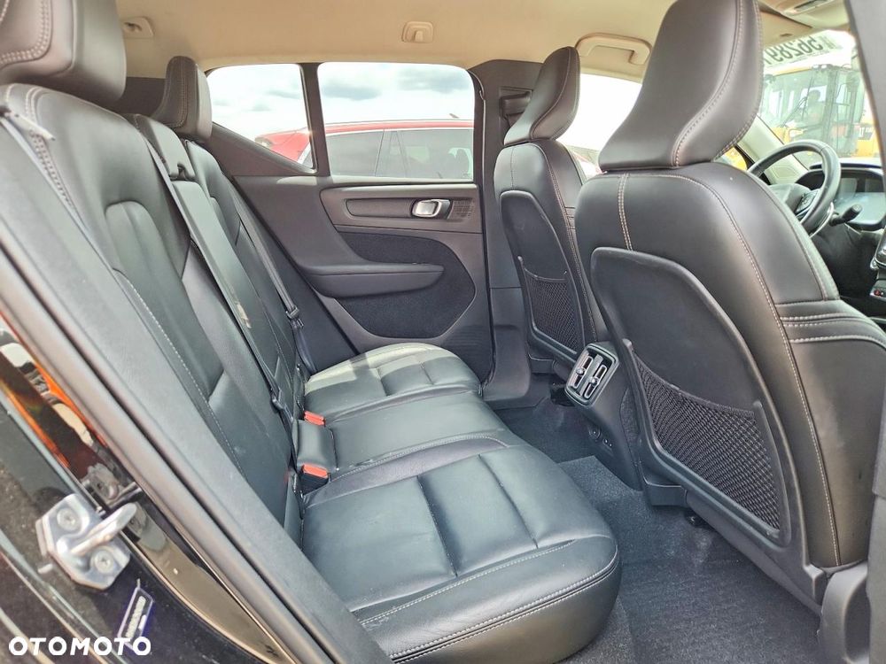 Volvo XC 40 - 12