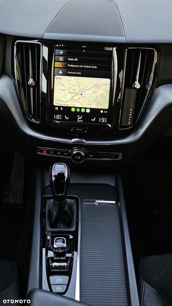 Volvo XC 60 D4 AWD Momentum - 12