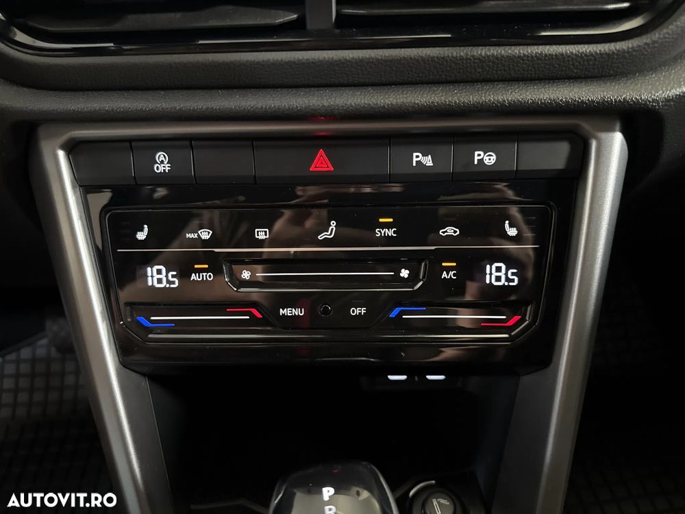 Volkswagen T-Roc - 18