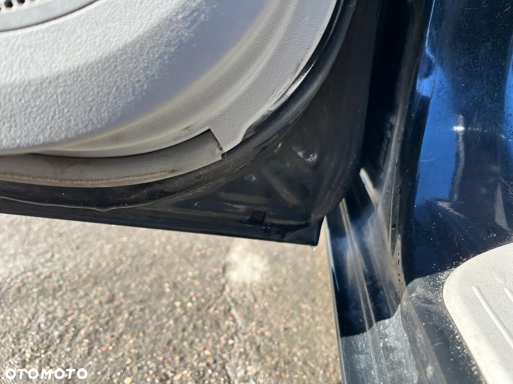 DRZWI LEWE TYLNE LEWY TYŁ KIA CEED I 2008 ROK KOD LAKIERU 1K - 18