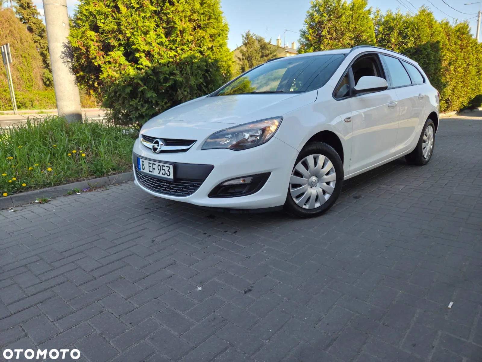 Opel Astra 1.6 Sports Tourer Design Edition - 20