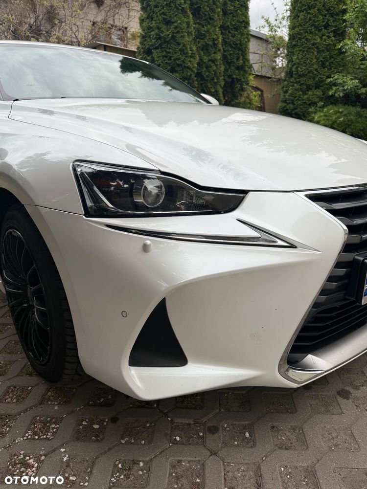 Lexus IS 200t / 300 Elegance - 17