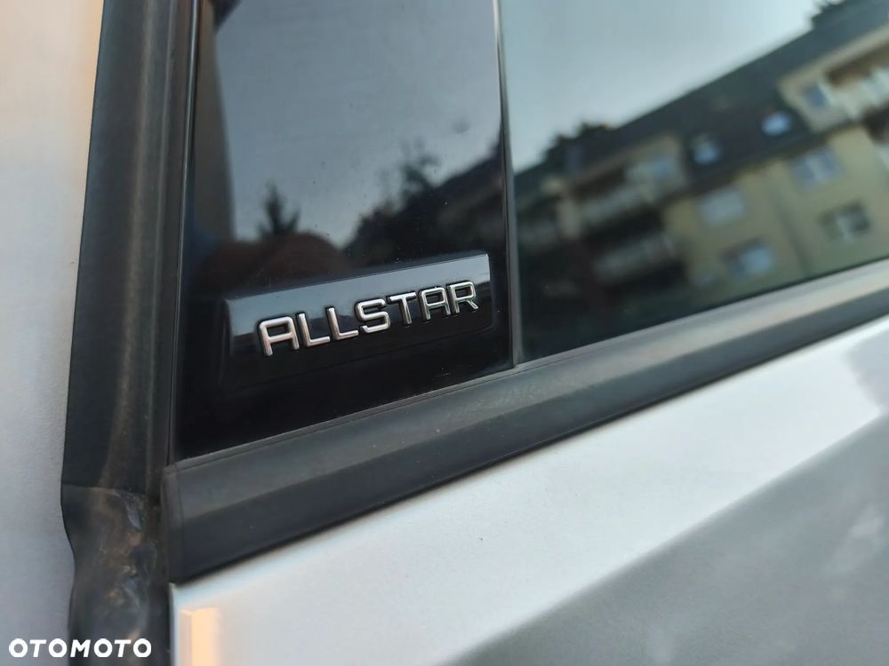 Volkswagen Golf 1.6 TDI BlueMotion Technology Allstar - 13