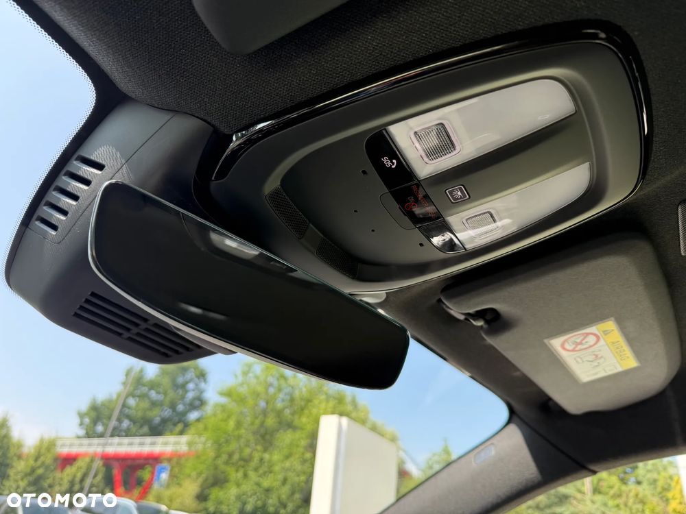 Volvo XC 40 B3 Plus Dark - 26