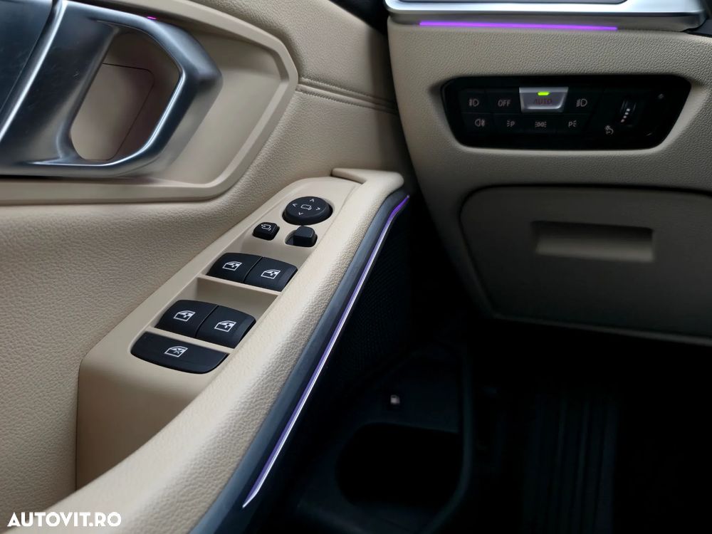 BMW Seria 3 330e iPerformance Luxury Line - 33