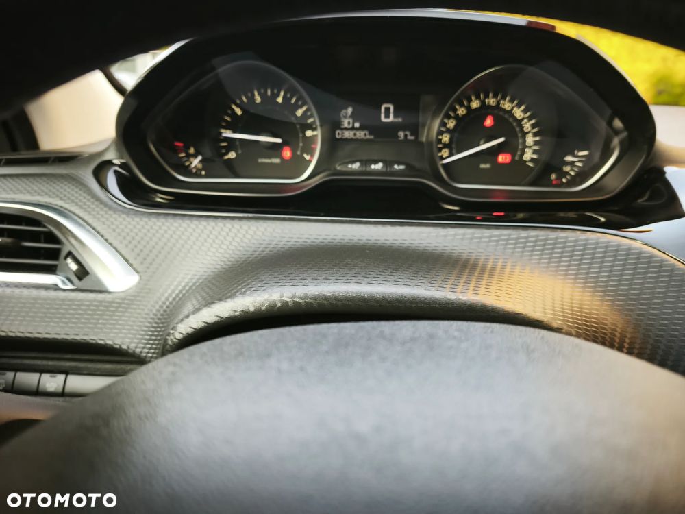Peugeot 2008 PureTech 82 Active - 16