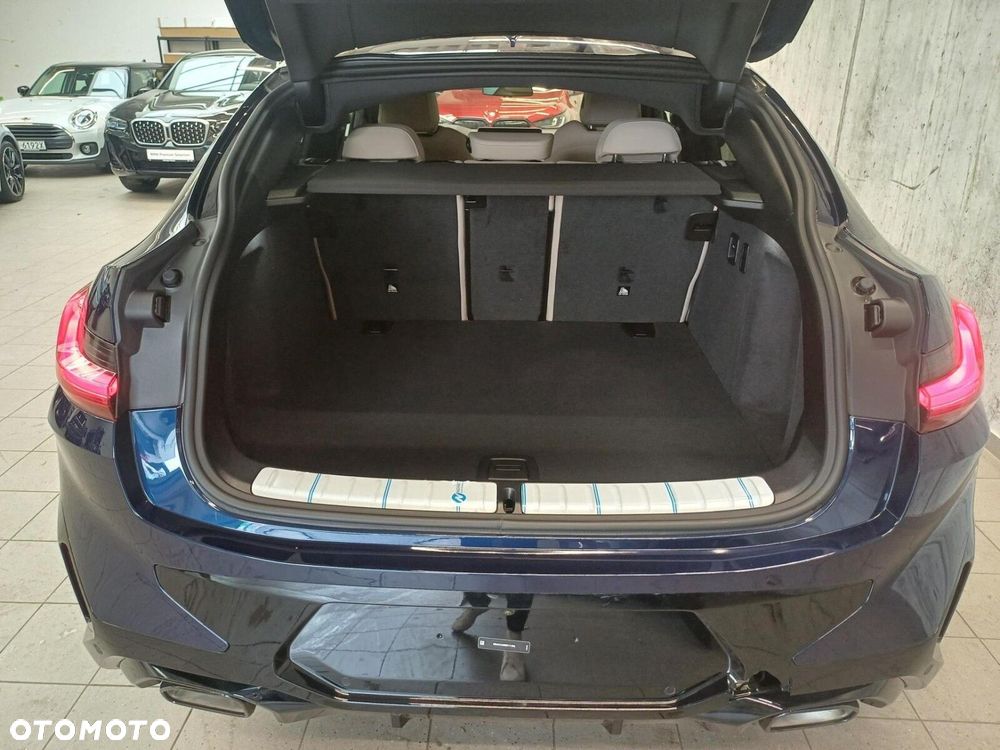 BMW X4 - 15