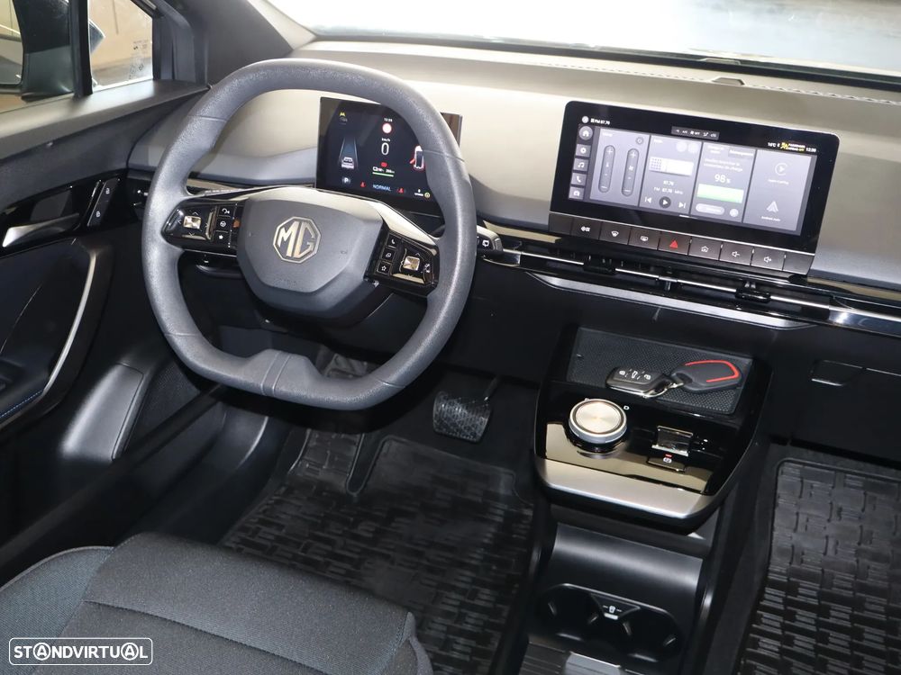MG MG4 51 kWh Standard - 14