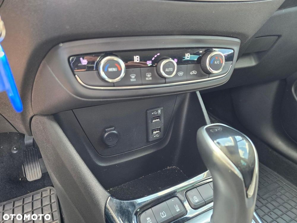 Opel Crossland 1.2 T Elegance - 21
