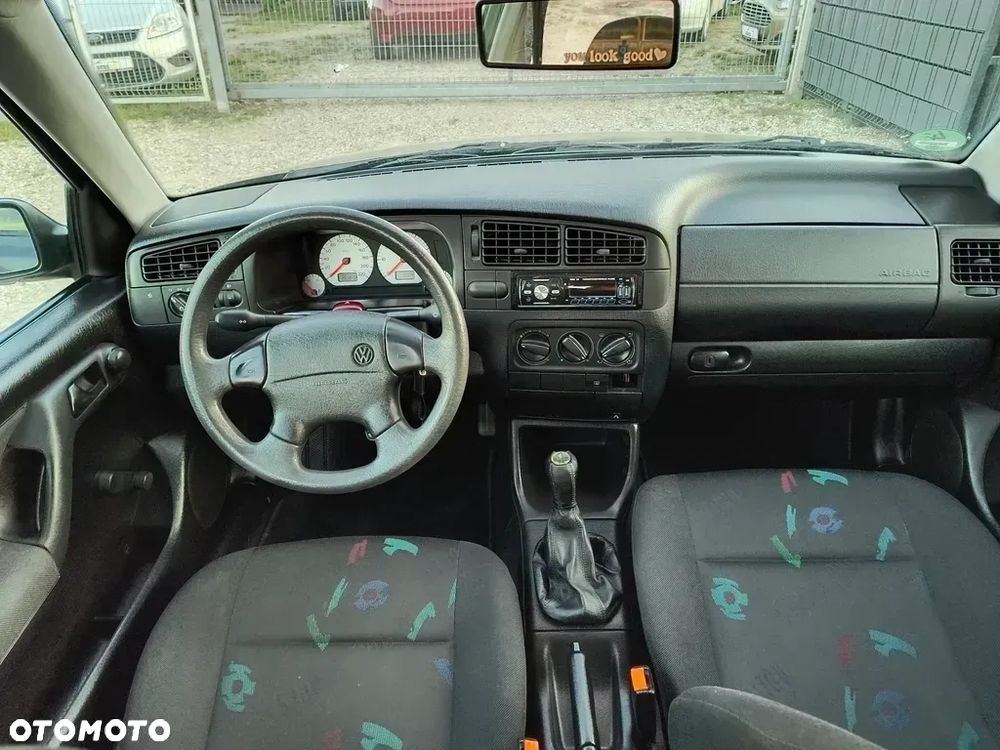 Volkswagen Golf - 12