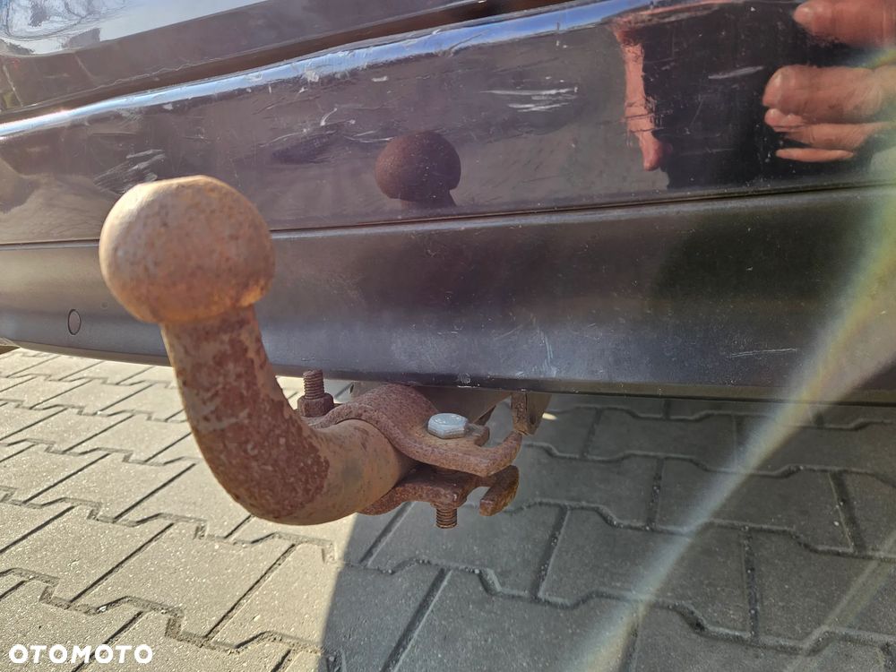 Renault Laguna III 3 kombi hak holowniczy - 1