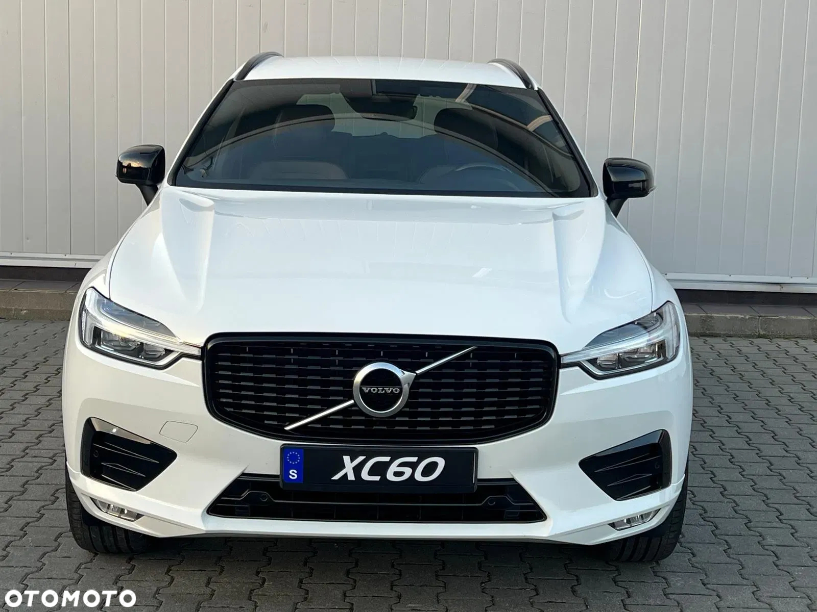 Volvo XC 60 T5 AWD R-Design - 12
