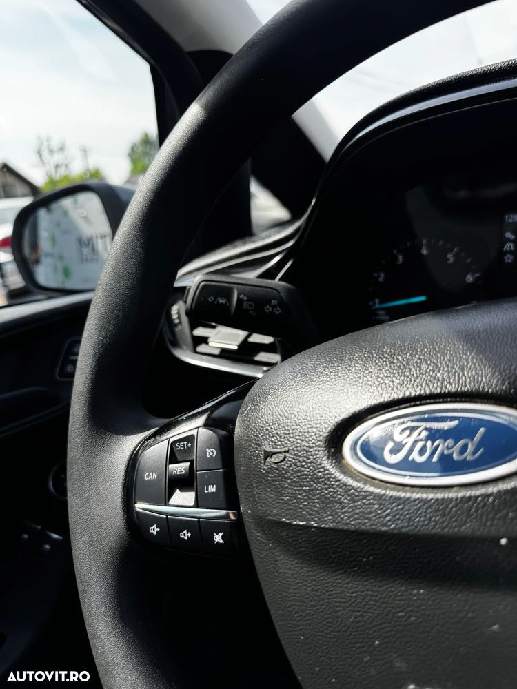 Ford Fiesta - 22