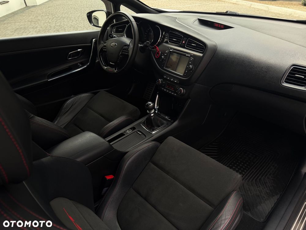Kia Ceed 1.6 T-GDI GT-Challenge - 24