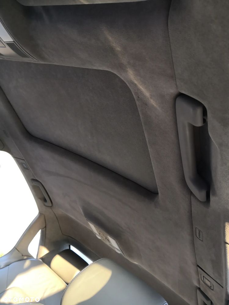 Audi A8 4.2 Quattro - 37