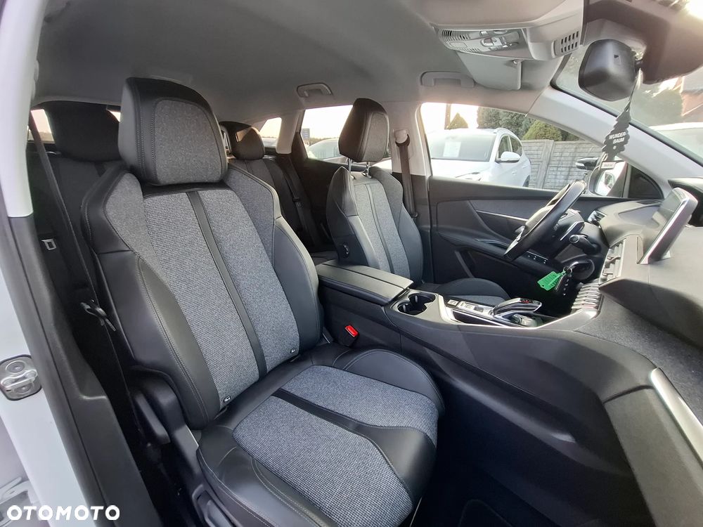 Peugeot 3008 PureTech 130 Stop & Start GPF EAT8 Allure - 21