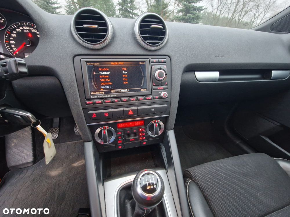 Audi A3 Sportback 1.4 TFSI S line Sportpaket - 18