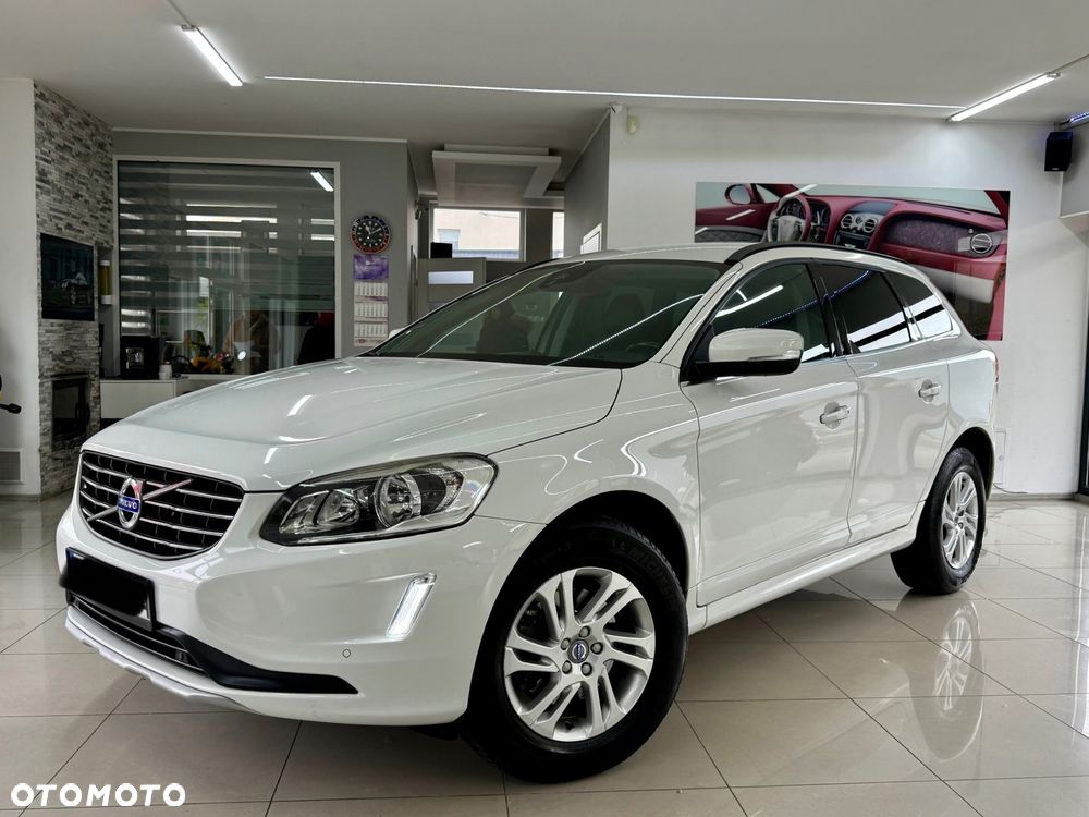 Volvo XC 60 D3 Drive-E R-Design Momentum - 32