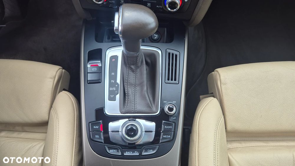 Audi A4 Avant 2.0 TDI DPF clean diesel multitronic Ambiente - 25