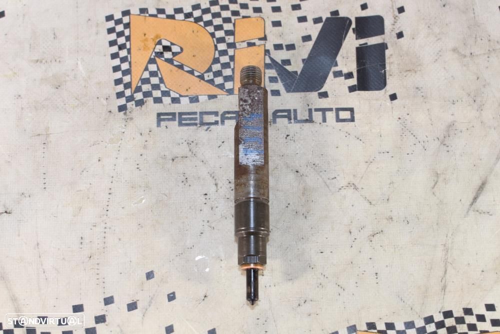 Injetor Audi A6 (4A2, C4)  046130201F / 046 130 201 F - 1