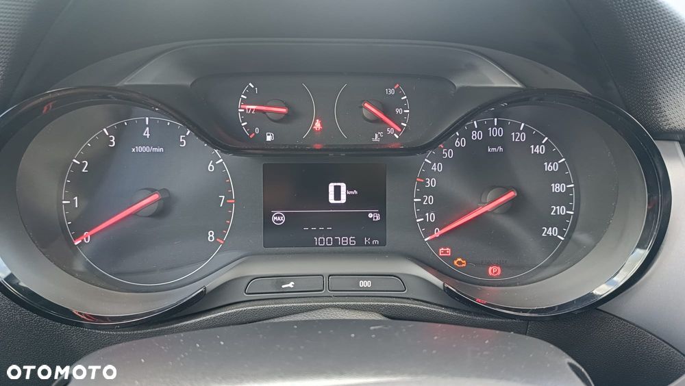 Opel Crossland X - 18