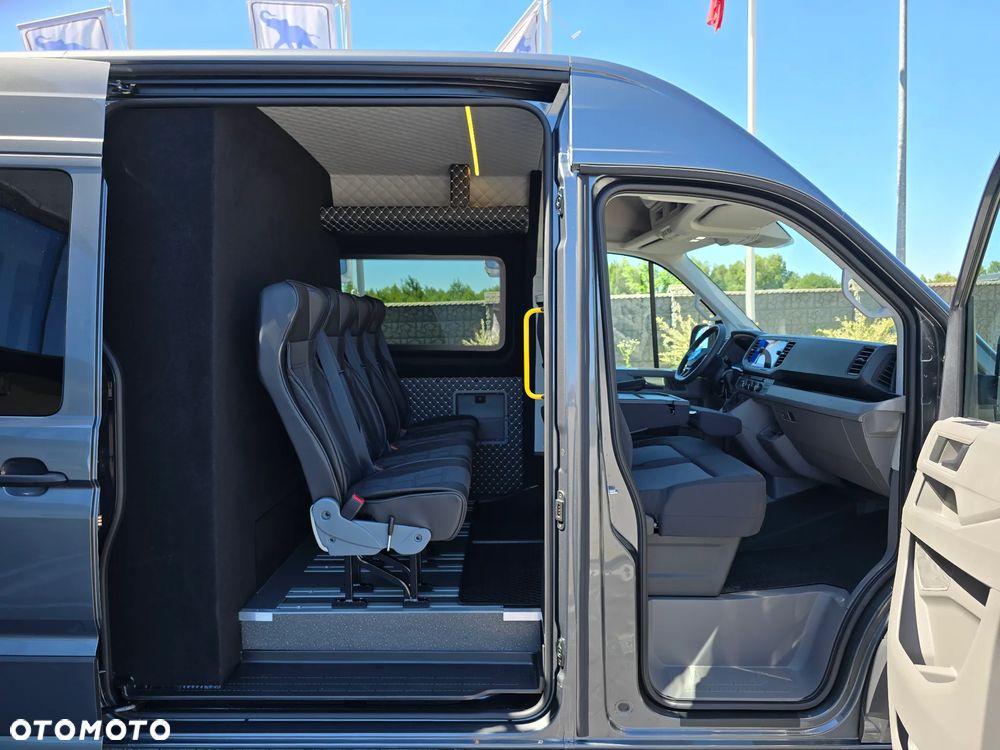 Volkswagen CRAFTER 4 MOTION AUTOMAT-8 Bie Długi 7-OSOBOWY BOGATA OPCJA WYPOSAŻENIA NAVI KAMERA COFANIA FUL LED LAKIER METALIZOWANY SALON PL STAN NOWY - 32
