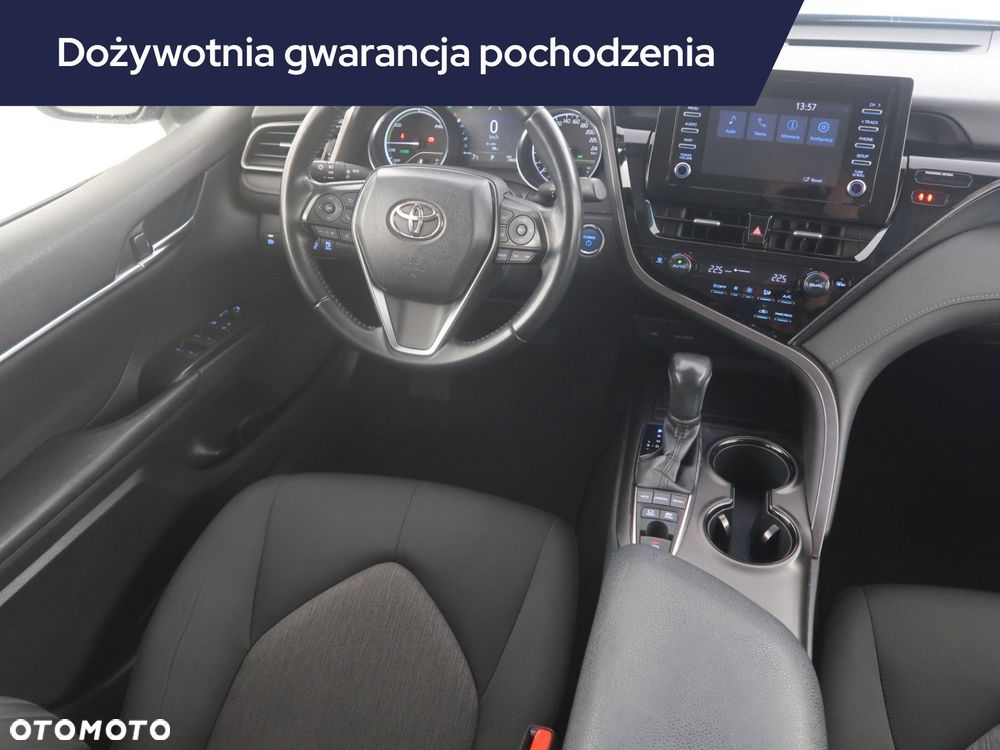 Toyota Camry - 9