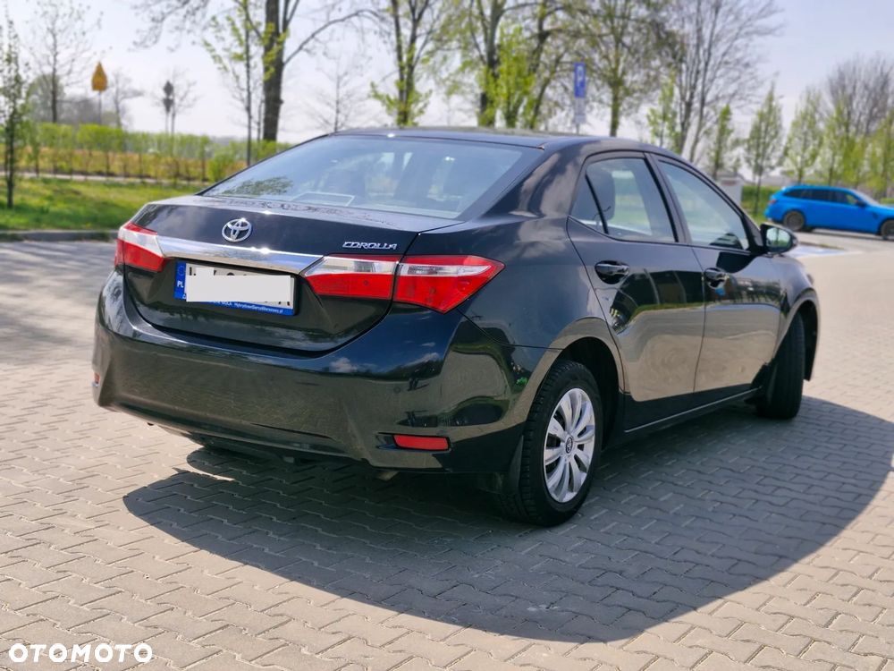 Toyota Corolla - 21