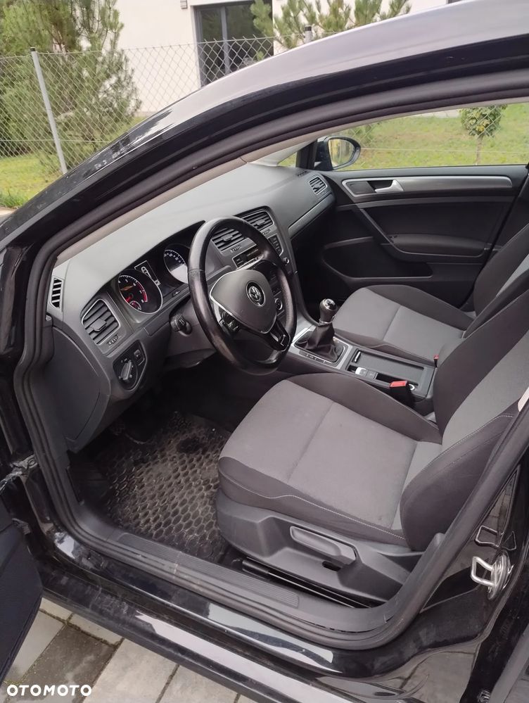 Volkswagen Golf 1.2 TSI BMT Comfortline - 8