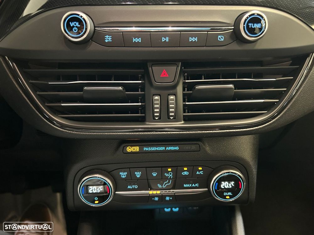 Ford Focus 1.0 EcoBoost MHEV ST-Line - 28