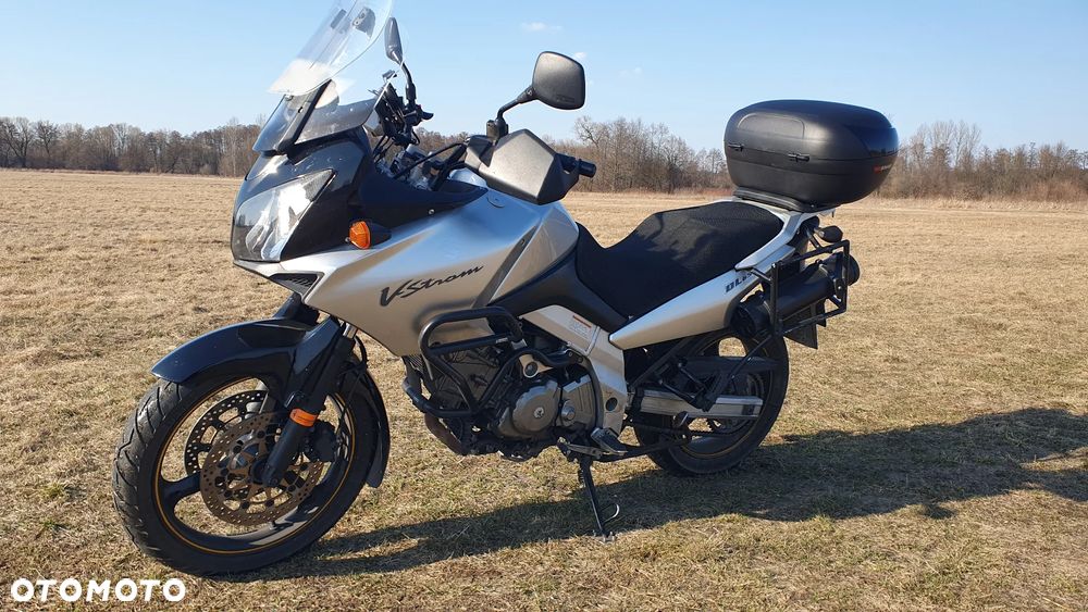 Suzuki V-STROM - 1