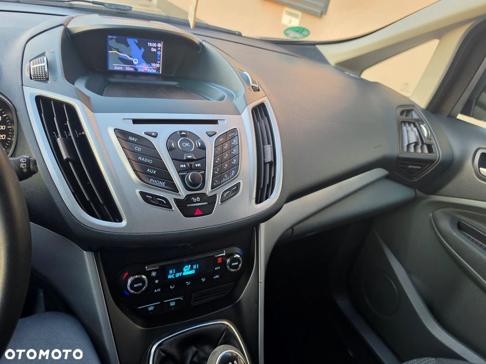 Ford Grand C-MAX 1.6 Titanium - 25