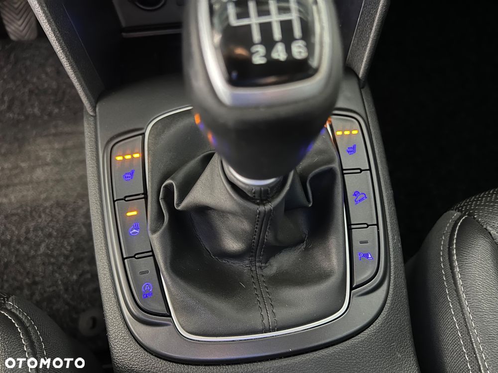 Hyundai Kona - 17