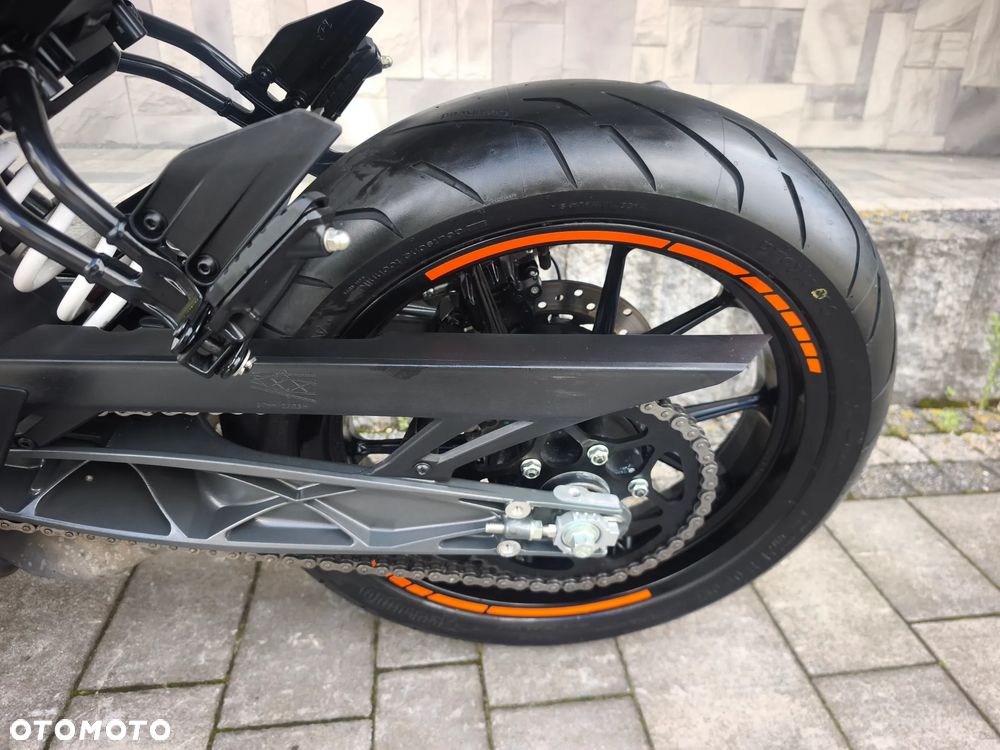 KTM Duke 390 - 8