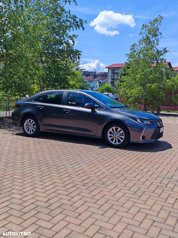 Toyota Corolla - 12