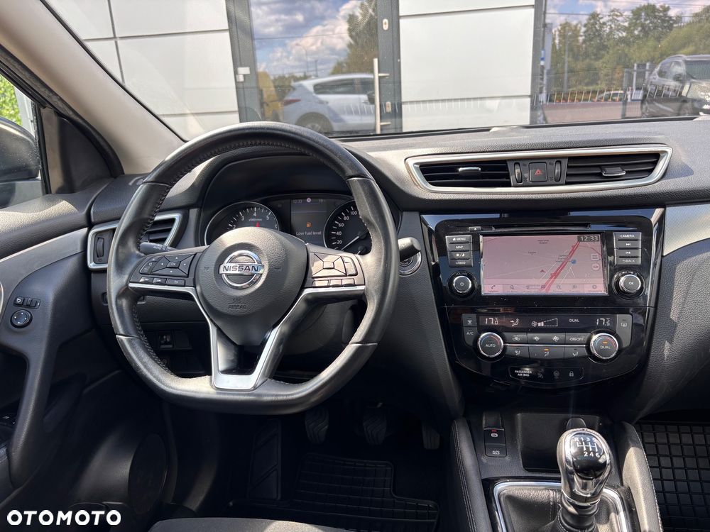 Nissan Qashqai 1.3 DIG-T N-Connecta - 26