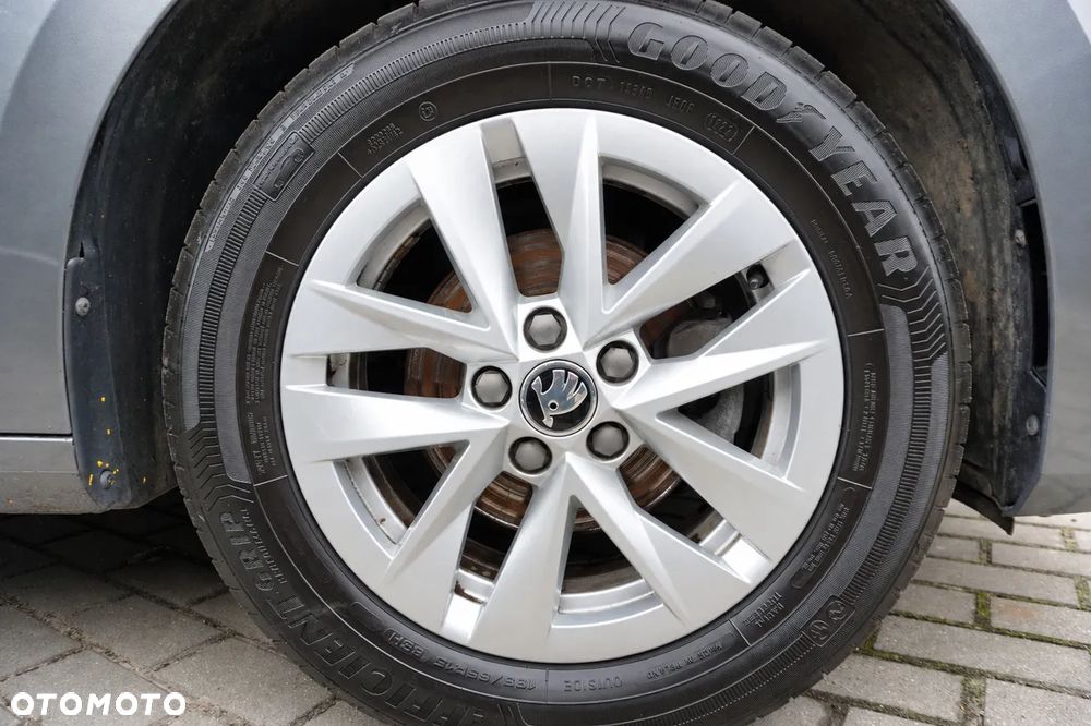 Skoda Fabia 1.0 Ambition - 11