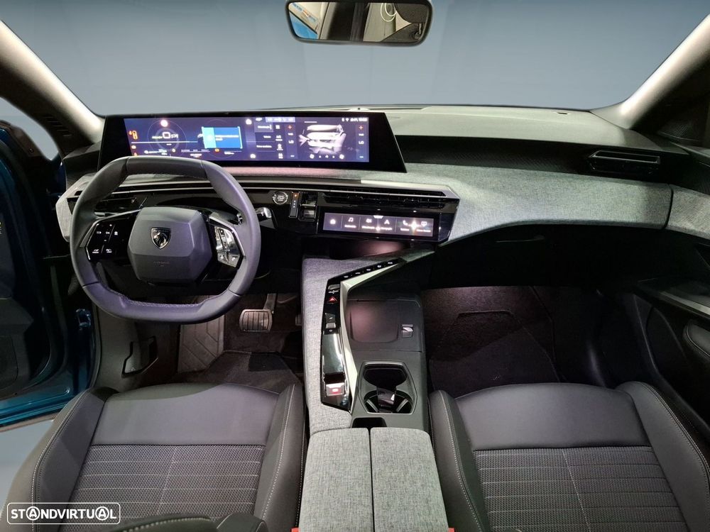 Peugeot E-3008 73 kWh Allure - 12