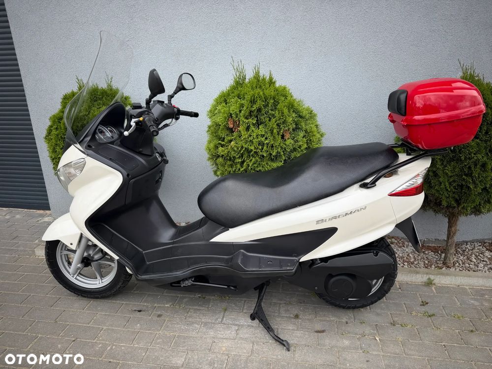 Suzuki Burgman - 9