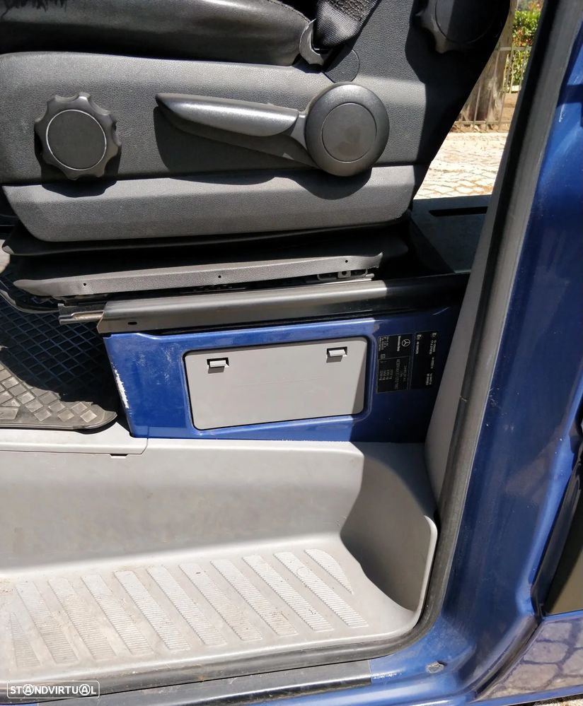 Mercedes-Benz Sprinter 316 CDI Mista 6 lugares - 31