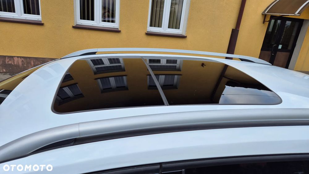 Ford Kuga 1.6 EcoBoost 2x4 Titanium - 10