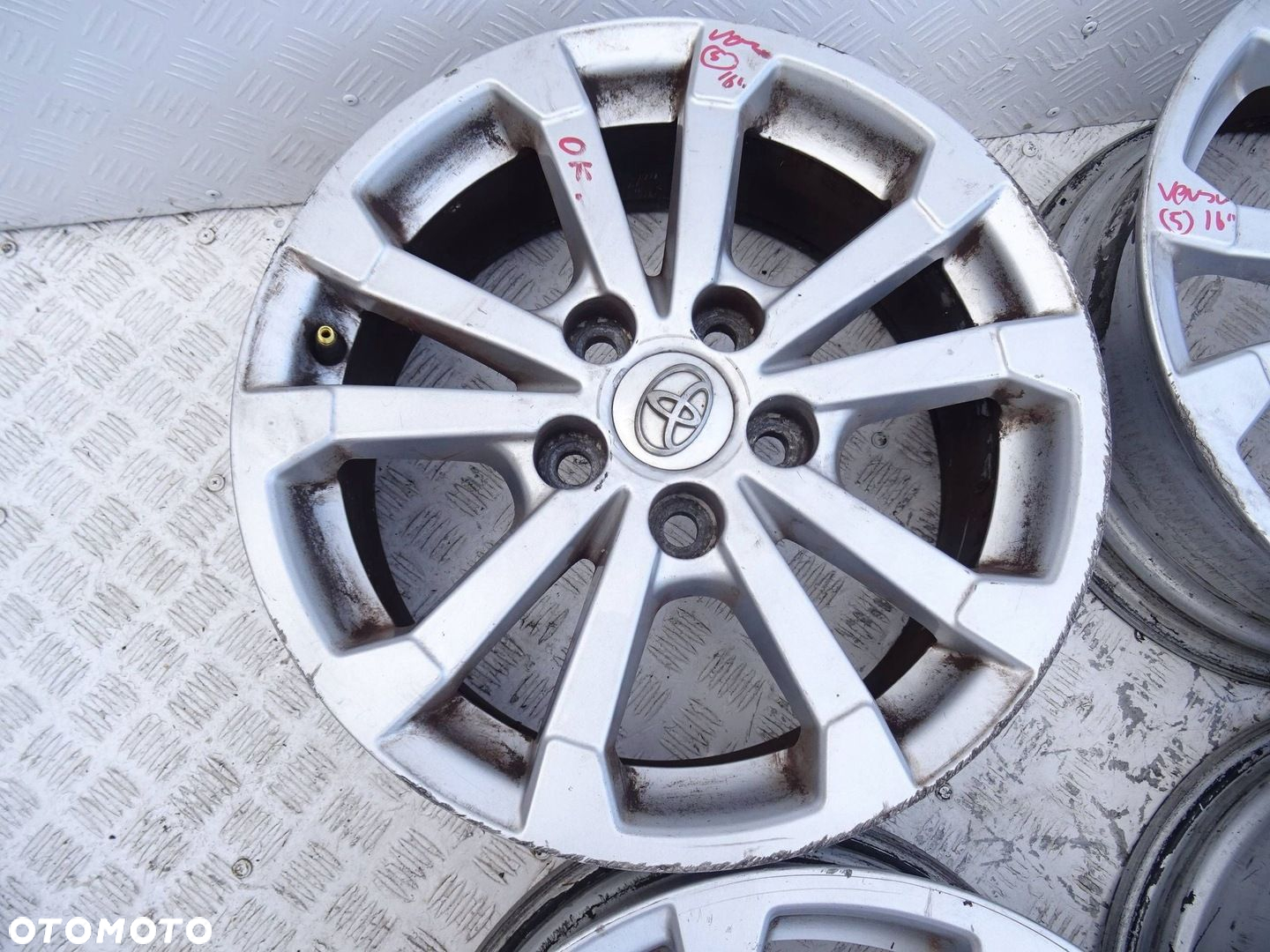 Alufelgi KPL. Toyota Verso 16" 5x114.3 ET 39 - 8