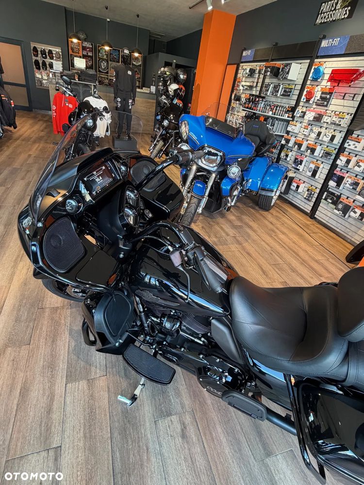 Harley-Davidson Touring Road Glide - 3