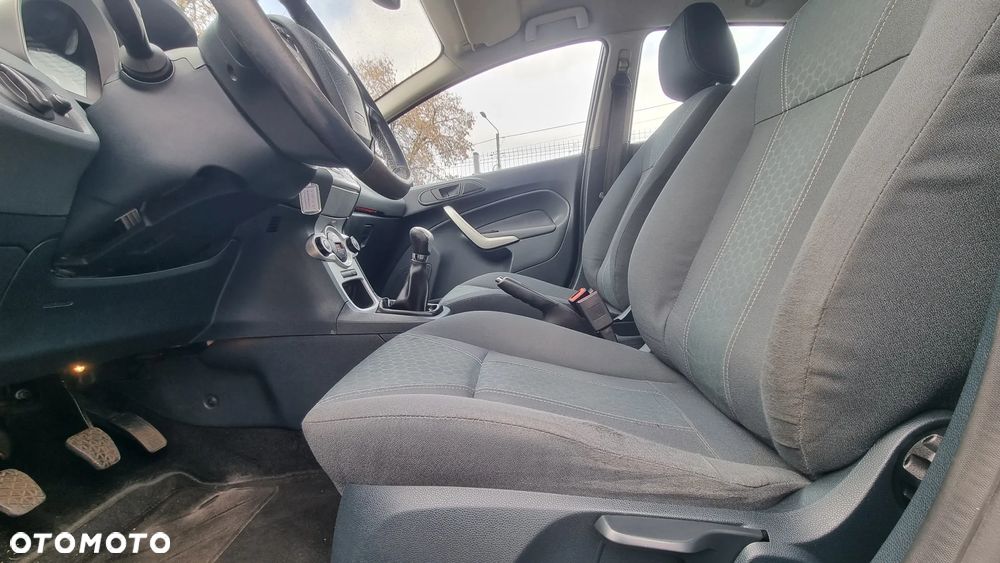 Ford Fiesta 1.25 Titanium - 12
