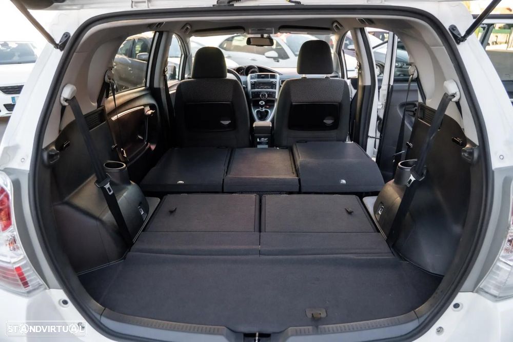 Toyota Verso 1.6 D-4D Comfort - 11
